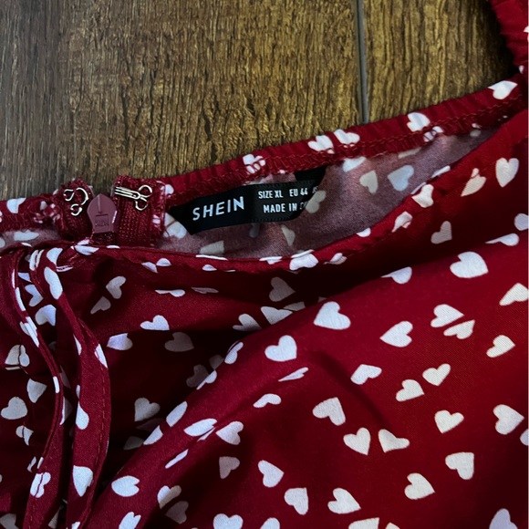 V-DAY DRESS - Picture 3 of 5